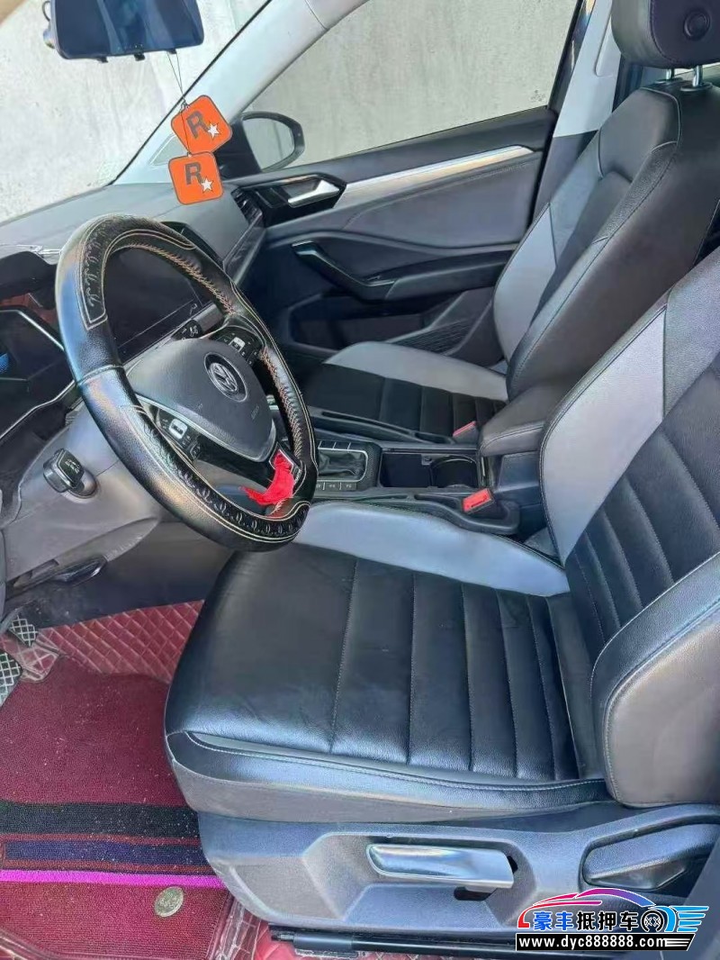 21年大众速腾轿车抵押车出售