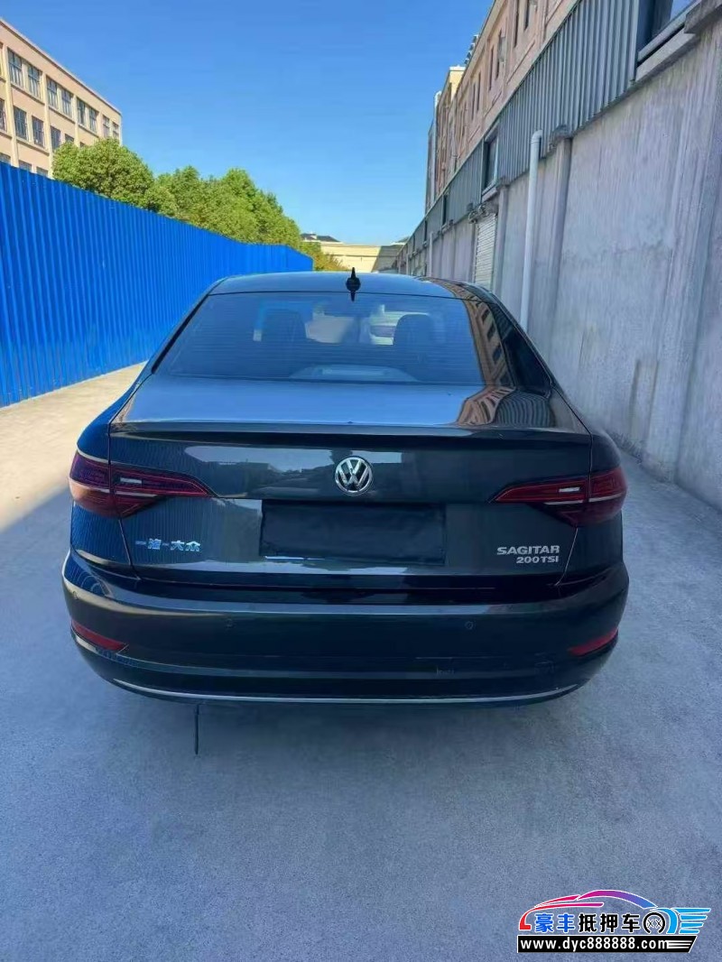 21年大众速腾轿车抵押车出售