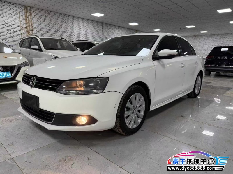 13年大众速腾轿车抵押车出售