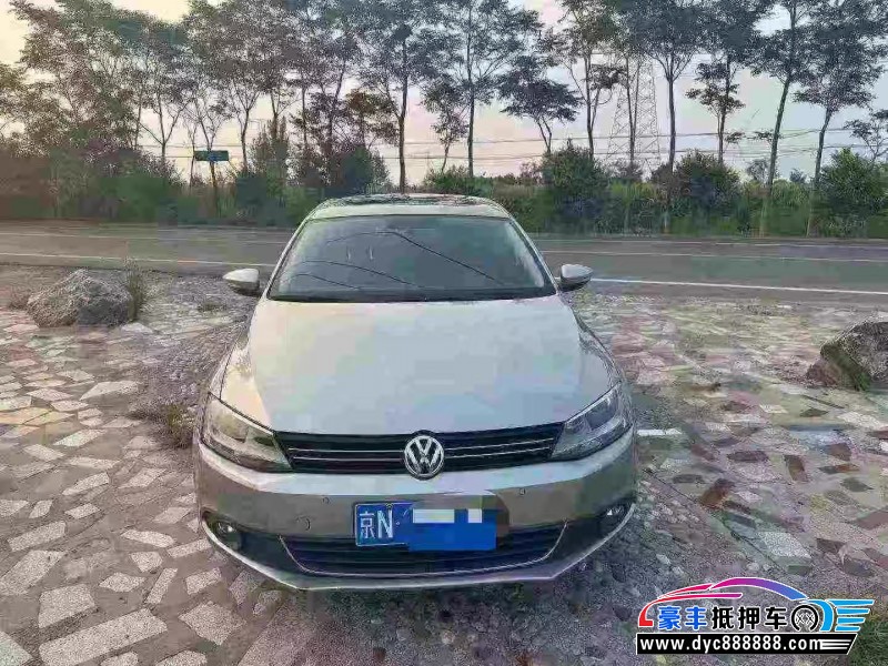 15年大众速腾轿车抵押车出售