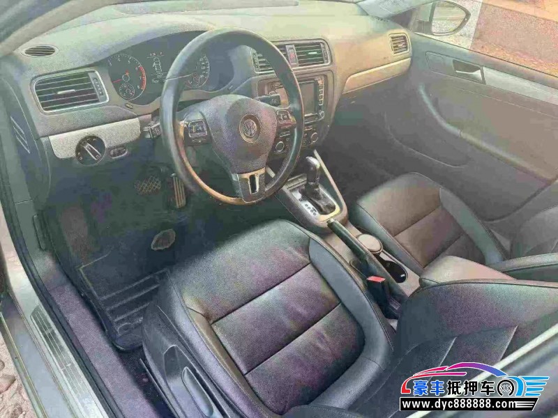 15年大众速腾轿车抵押车出售