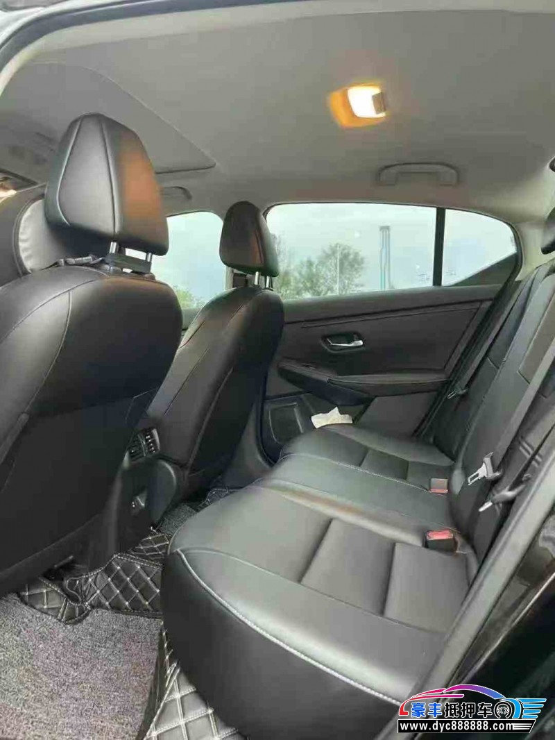 22年日产轩逸轿车抵押车出售