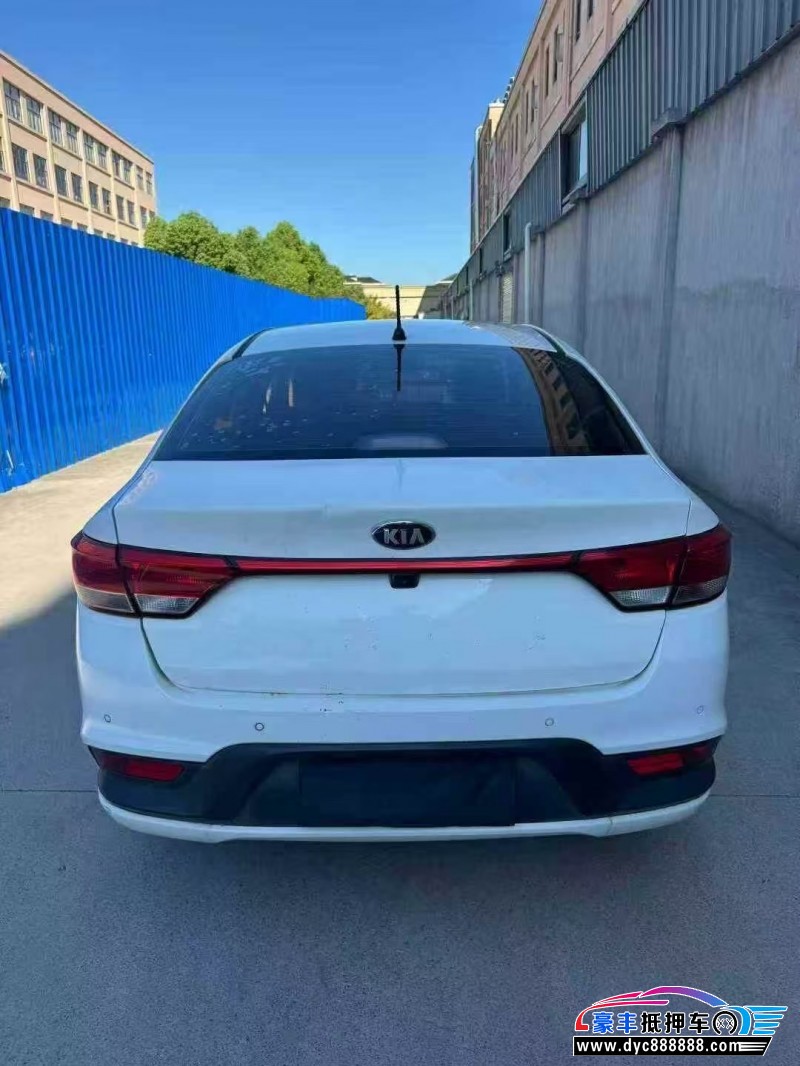 18年起亚K2轿车抵押车出售