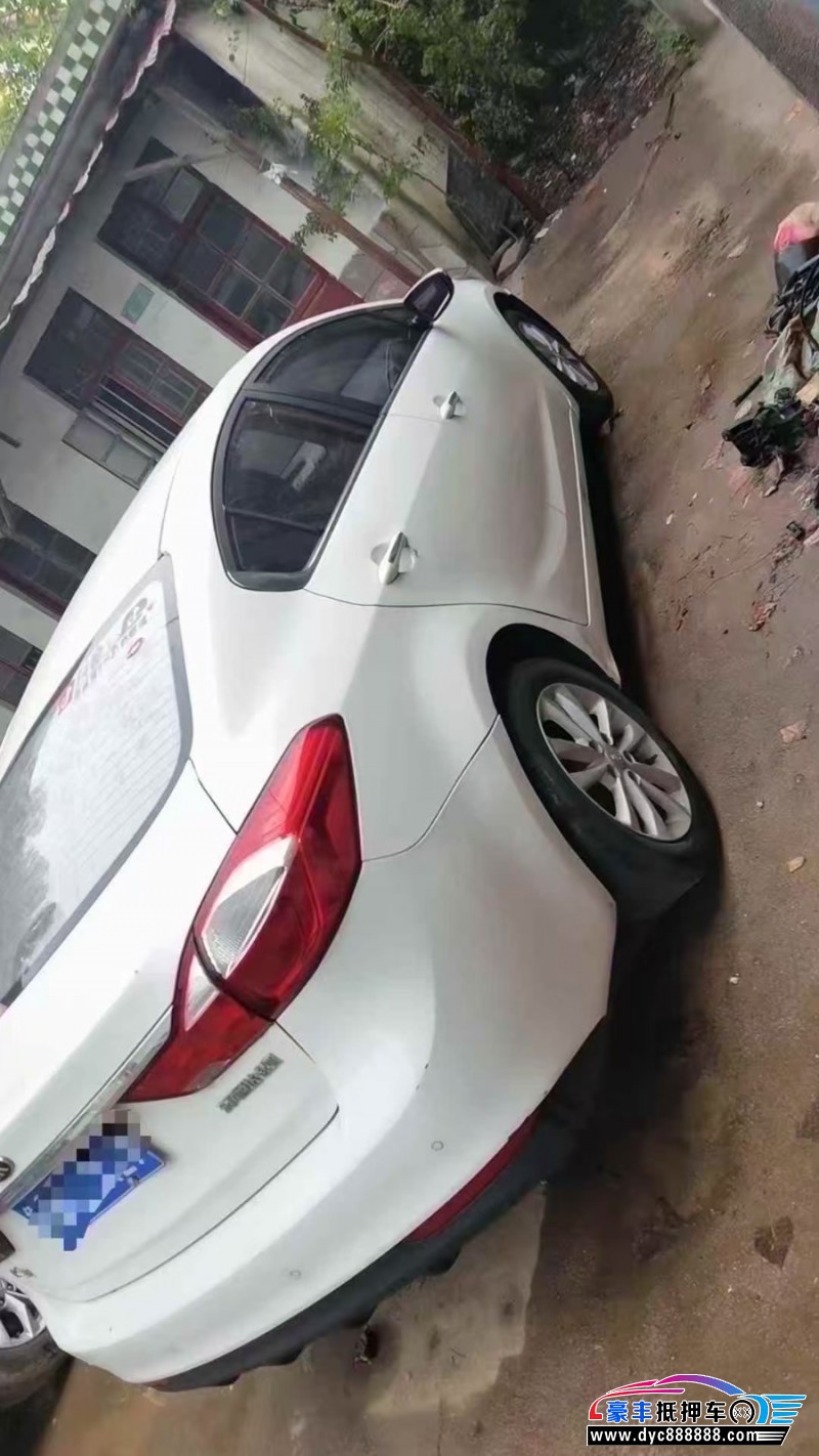 16年起亚K3轿车抵押车出售