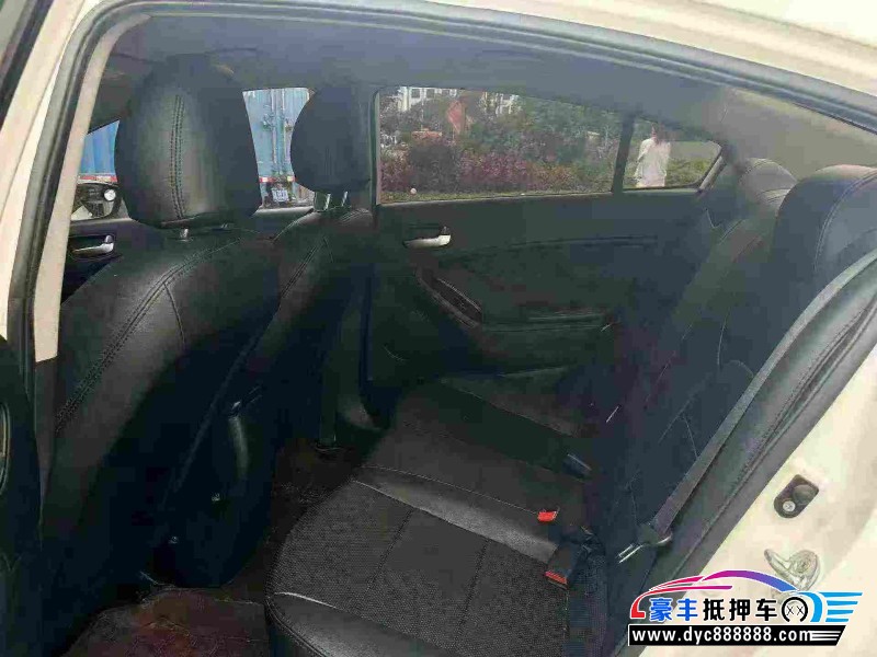 18年起亚K3轿车抵押车出售