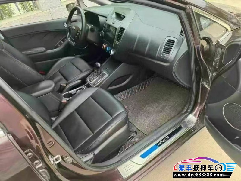 17年起亚K3轿车抵押车出售