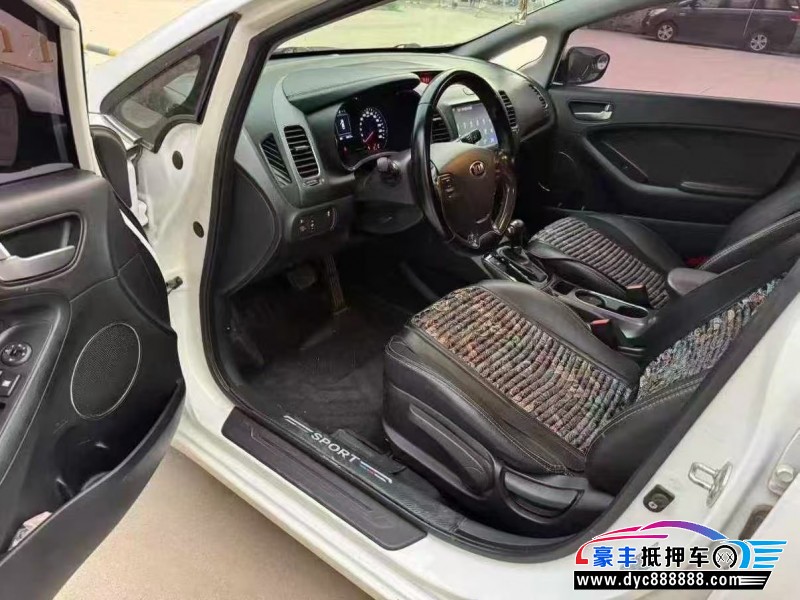 16年起亚K3轿车抵押车出售