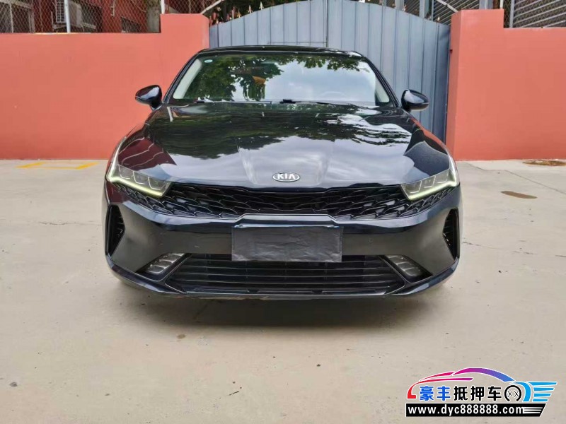 21年起亚K5轿车抵押车出售