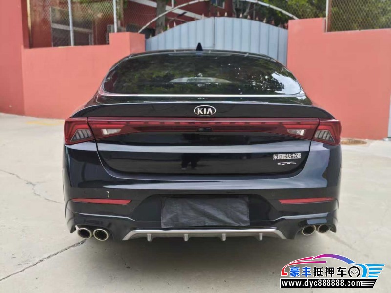 21年起亚K5轿车抵押车出售