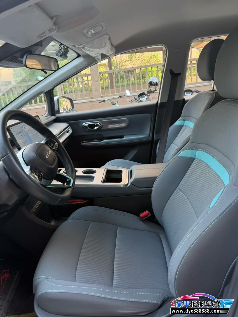 24年埃安Y70轿车抵押车出售