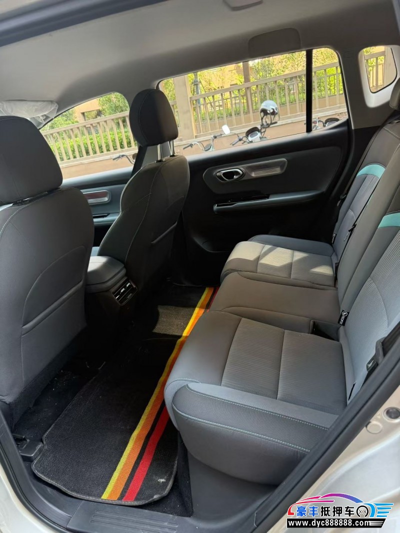 24年埃安Y70轿车抵押车出售