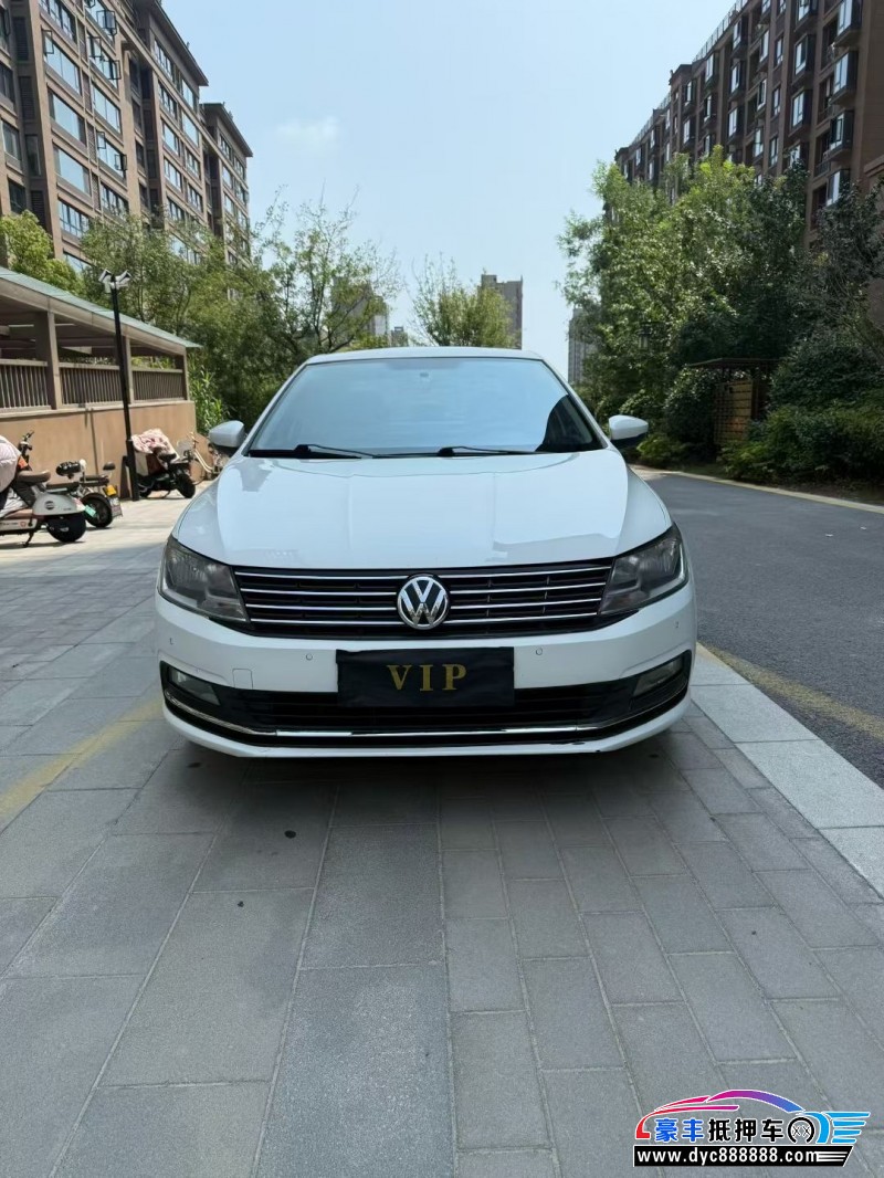 19年大众朗逸轿车抵押车出售