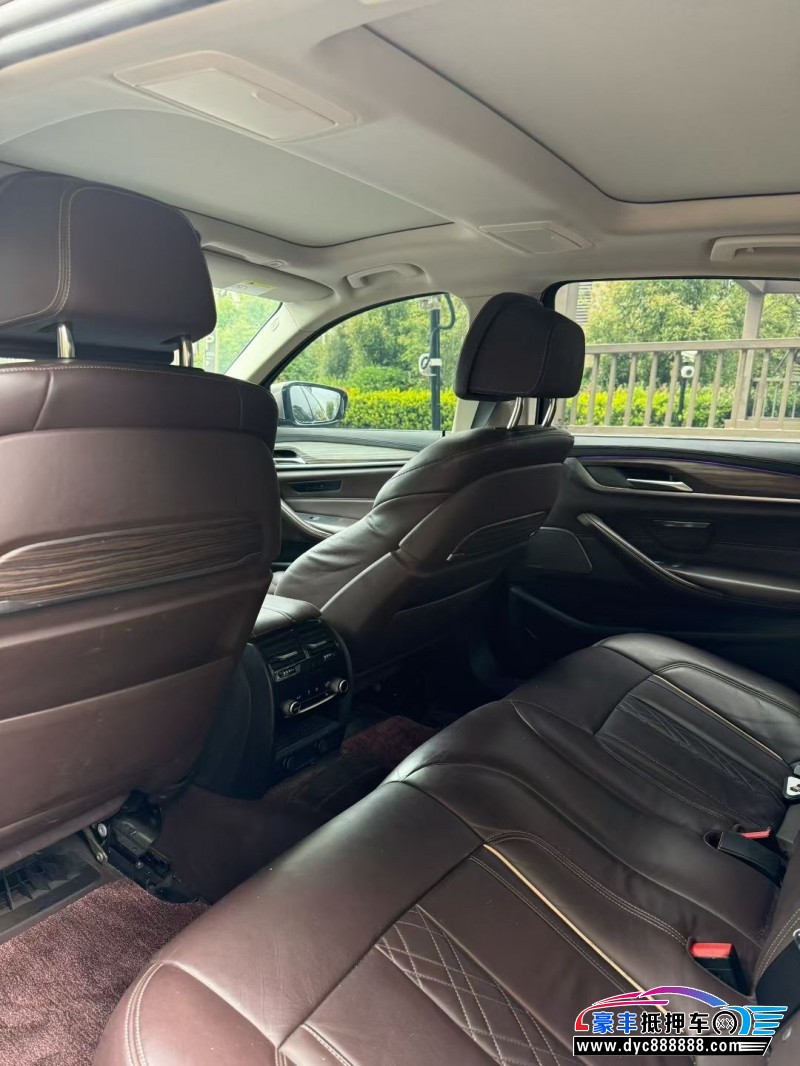 19年宝马5系轿车抵押车出售