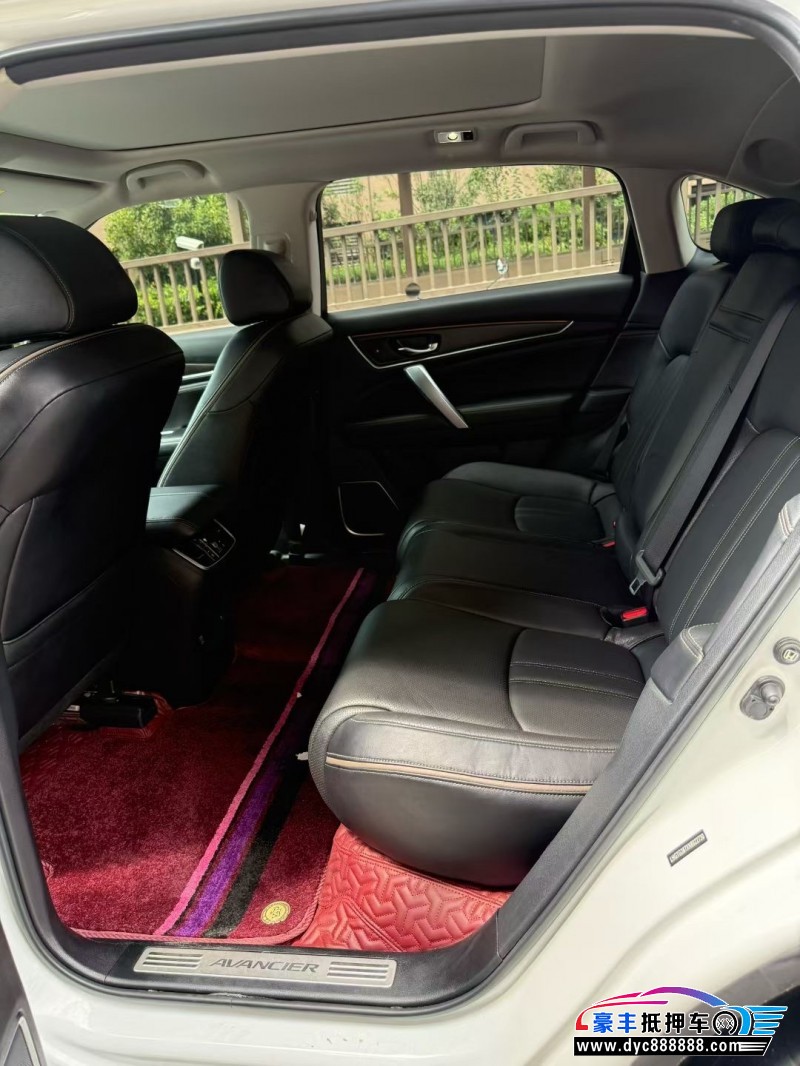 22年本田冠道轿车抵押车出售