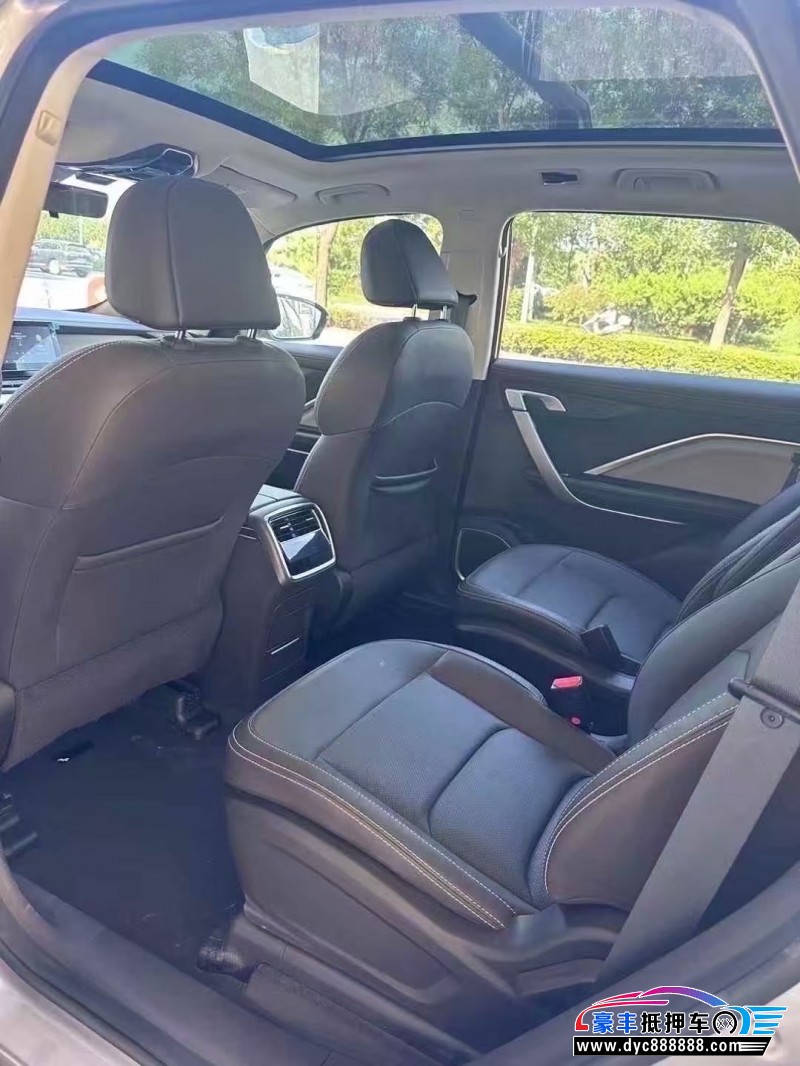 20年吉利嘉际轿车抵押车出售