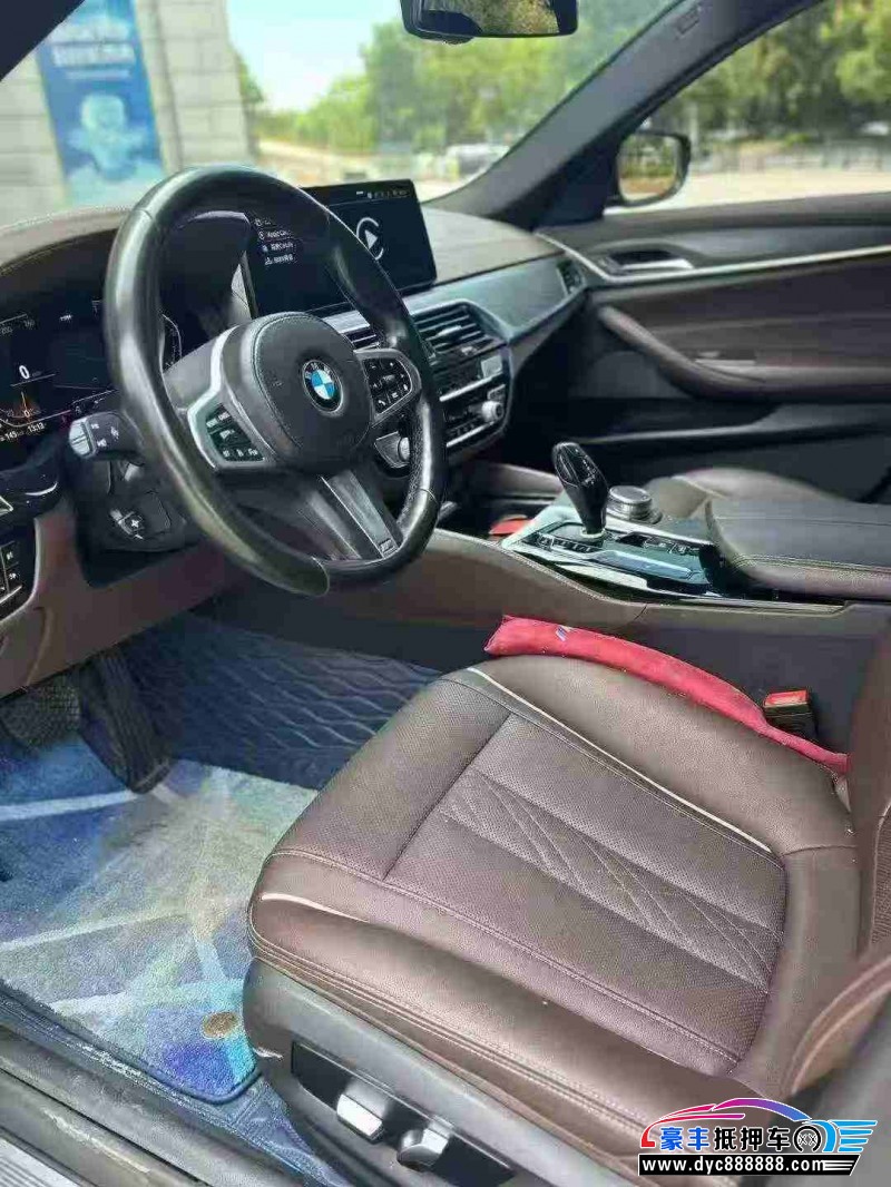 21年宝马5系轿车抵押车出售