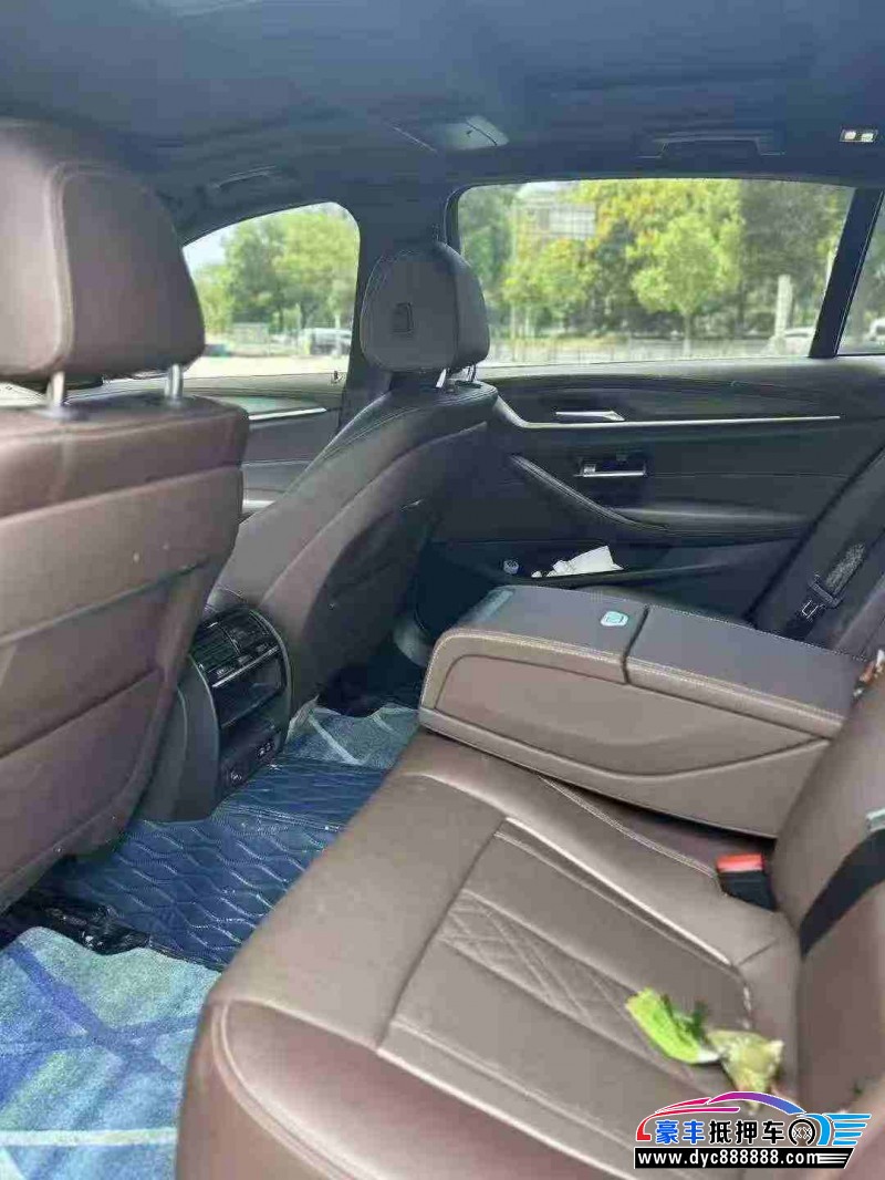 21年宝马5系轿车抵押车出售