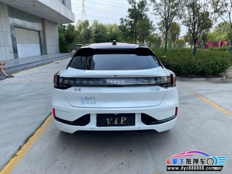 22年极氪001轿车抵押车出售