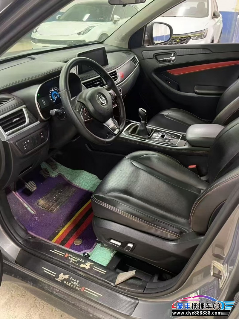 21年东风风光580轿车抵押车出售