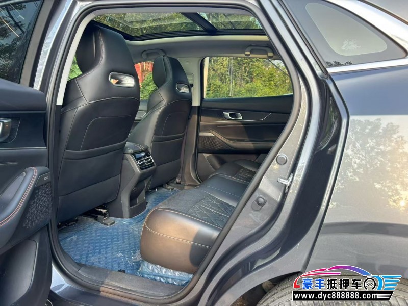 21年长安长安UNI轿车抵押车出售