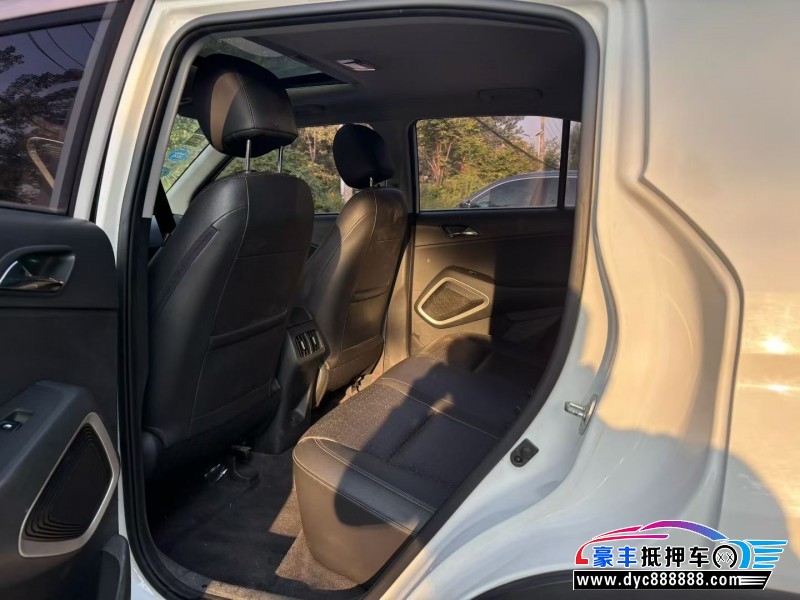 18年现代ix35轿车抵押车出售