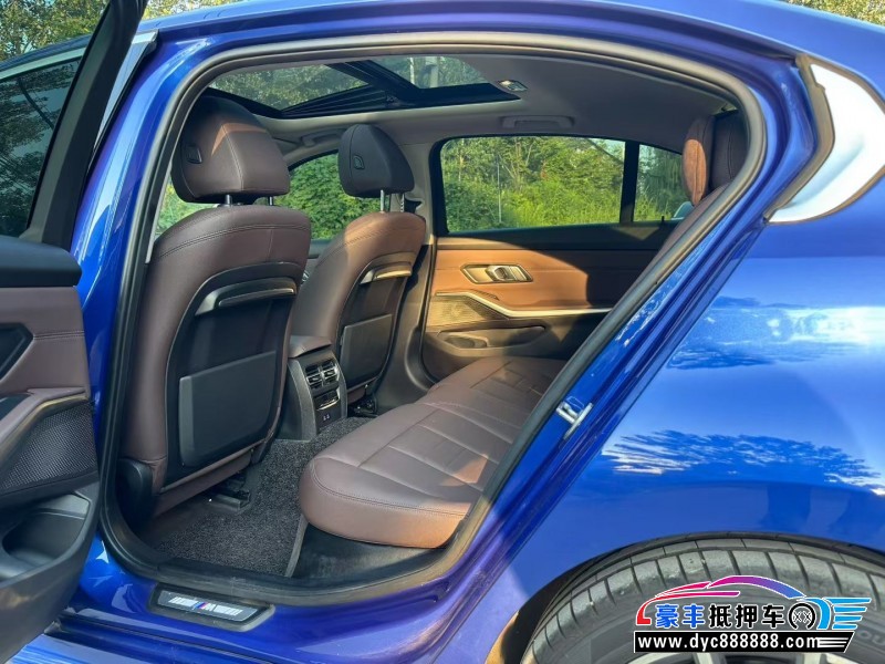 18年宝马3系轿车抵押车出售