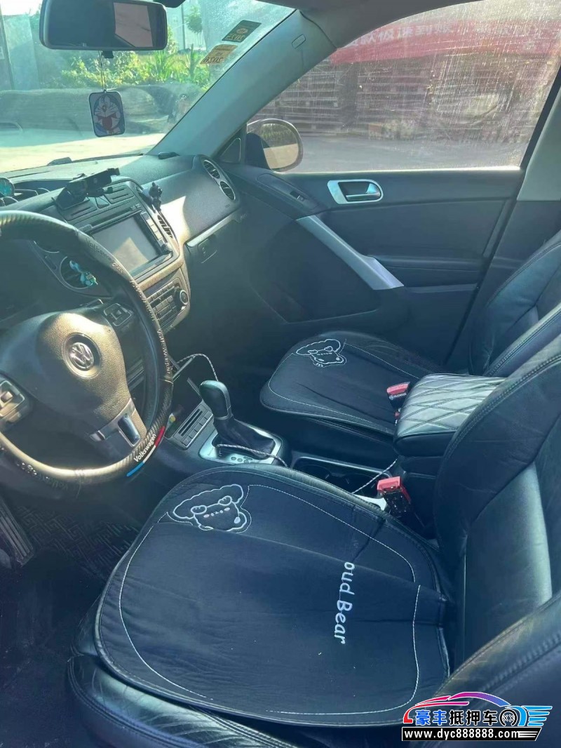 12年大众途观轿车抵押车出售