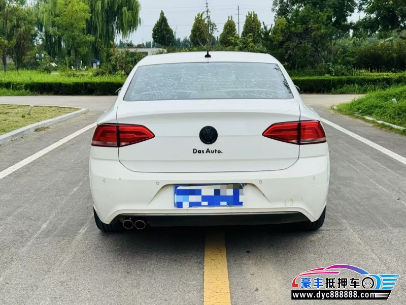 18年大众凌渡轿车抵押车出售