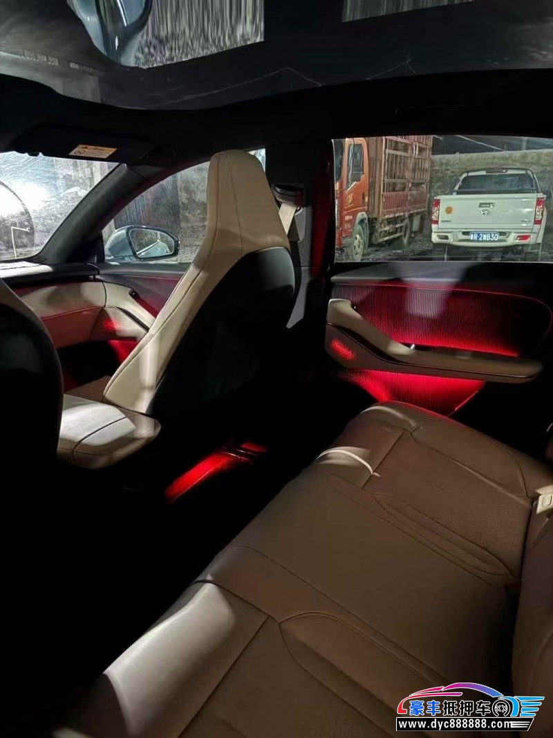 23年蔚来ET5轿车抵押车出售