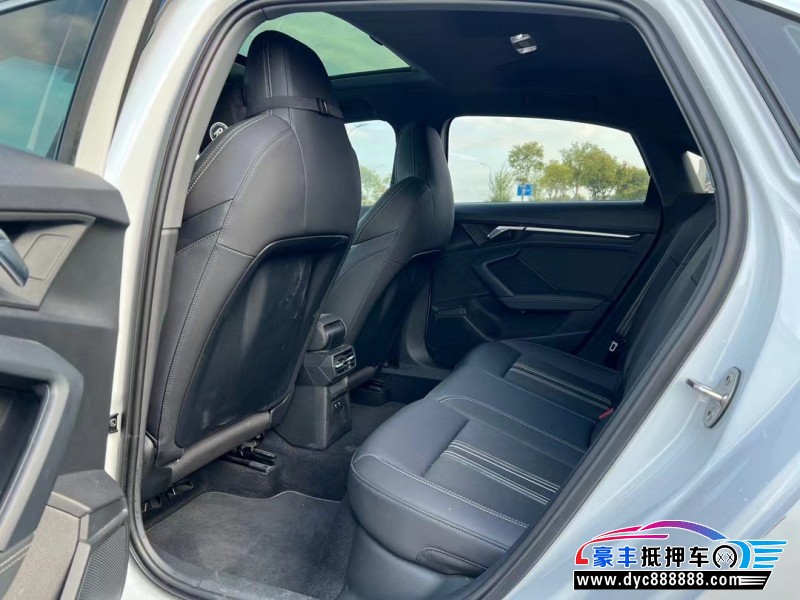 22年奥迪A3轿车抵押车出售