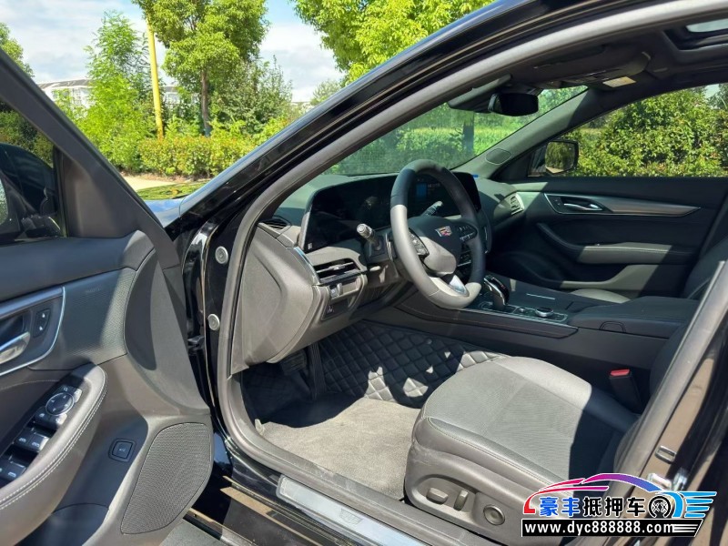 24年凯迪拉克CT5轿车抵押车出售