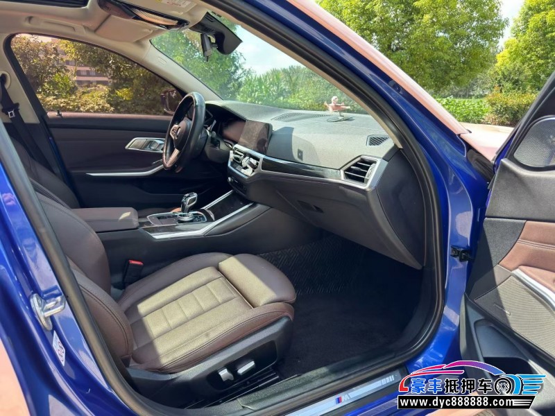 20年宝马3系轿车抵押车出售