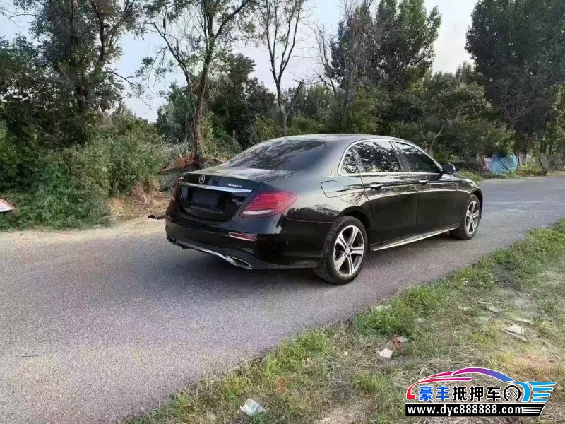 16年奔驰E轿车抵押车出售