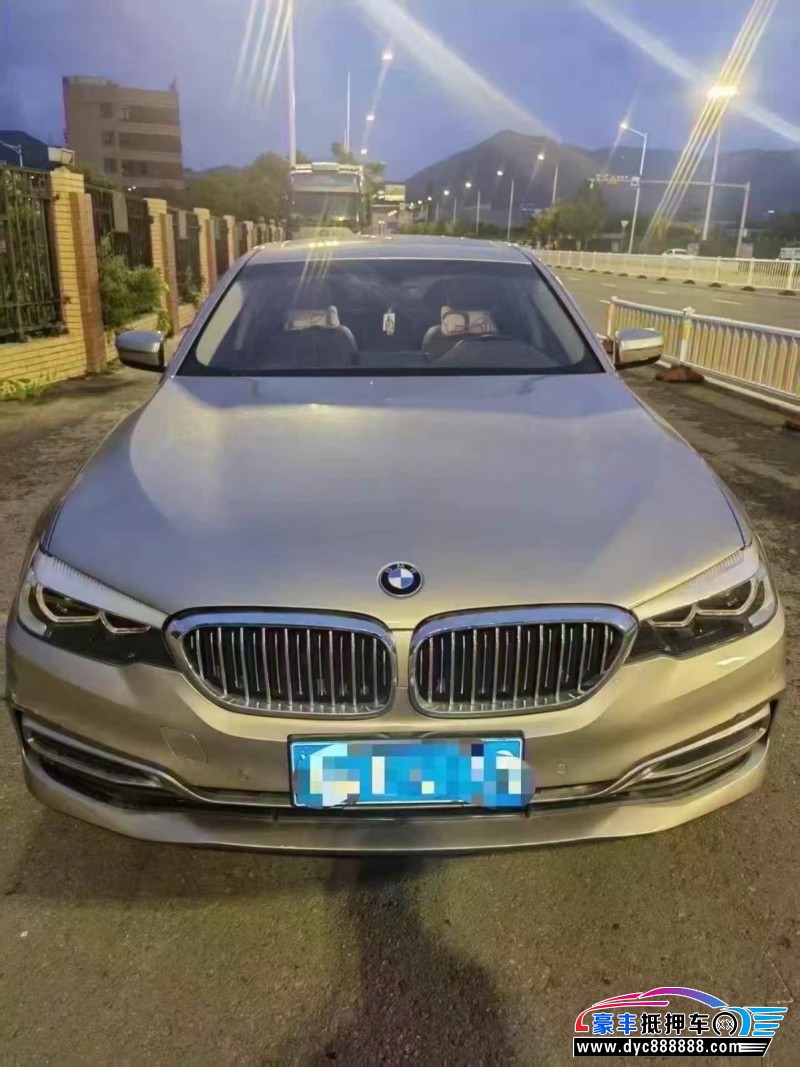 20年宝马5系轿车抵押车出售