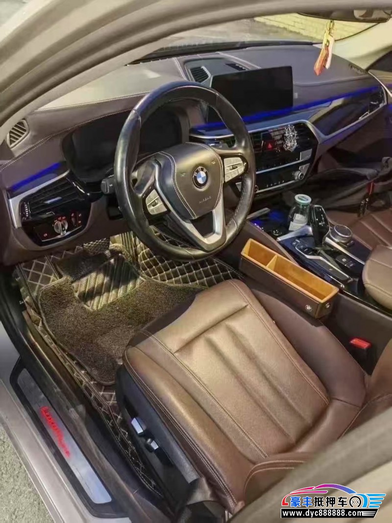 20年宝马5系轿车抵押车出售