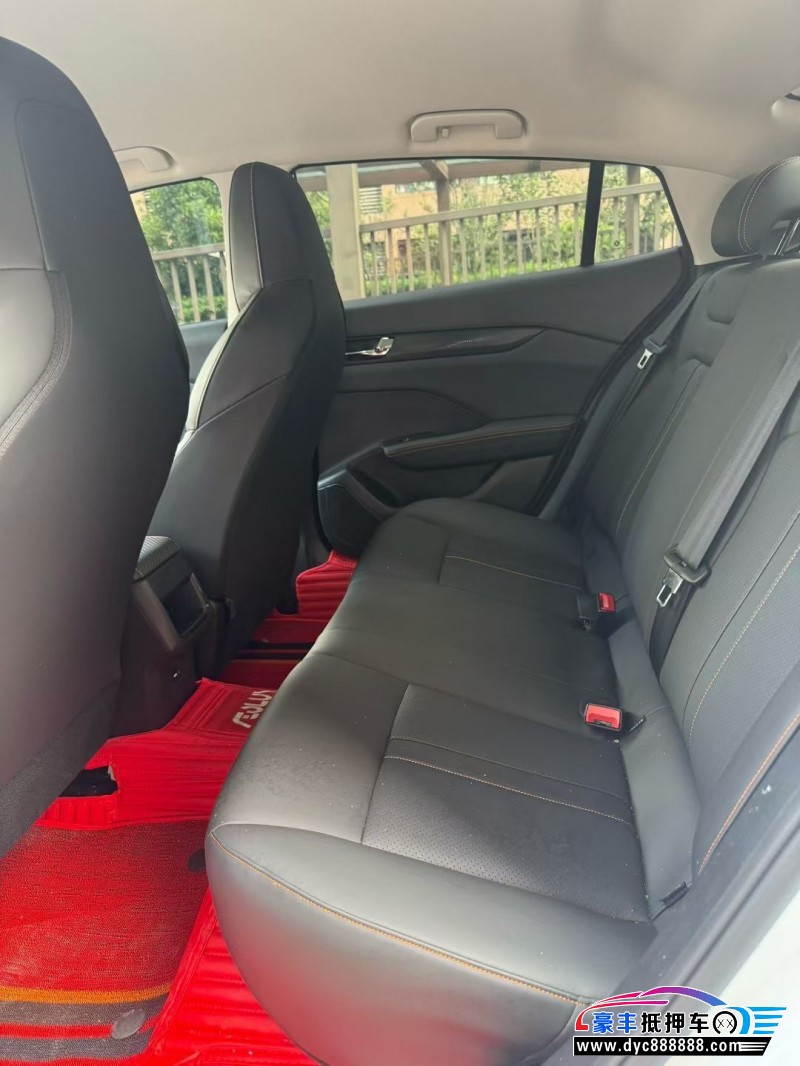 24年东风风神奕炫轿车抵押车出售