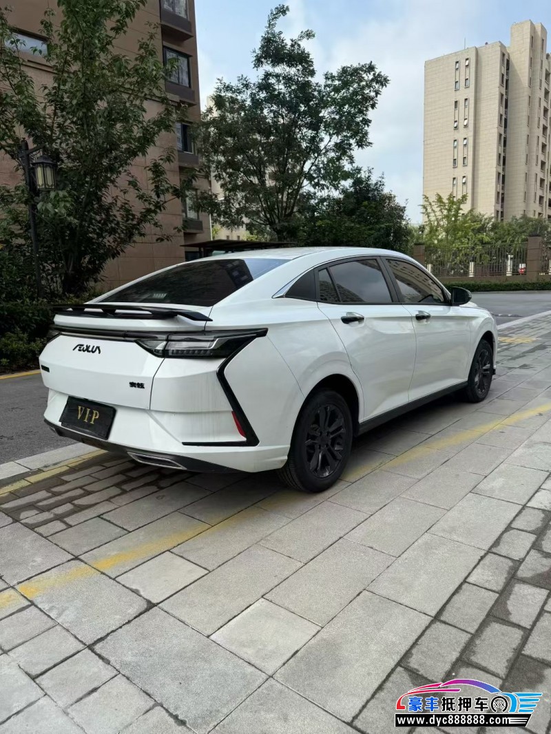 24年东风风神奕炫轿车抵押车出售