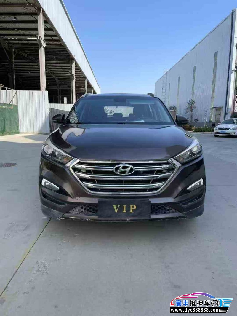 15年现代途胜轿车抵押车出售