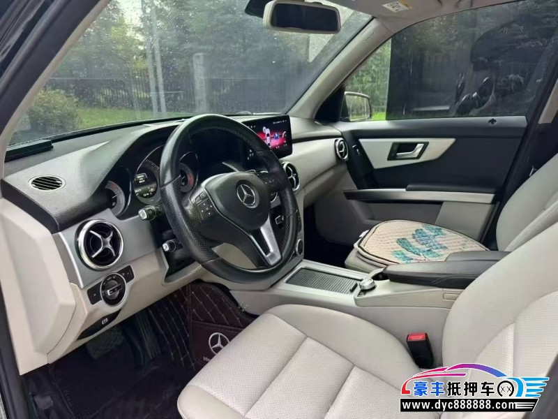 14年奔驰GLK轿车抵押车出售