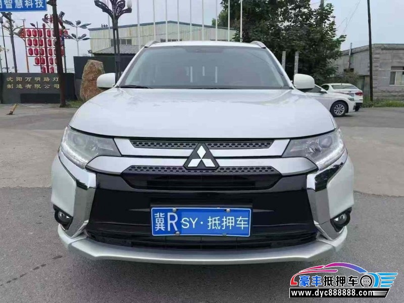 22年三菱欧蓝德轿车抵押车出售