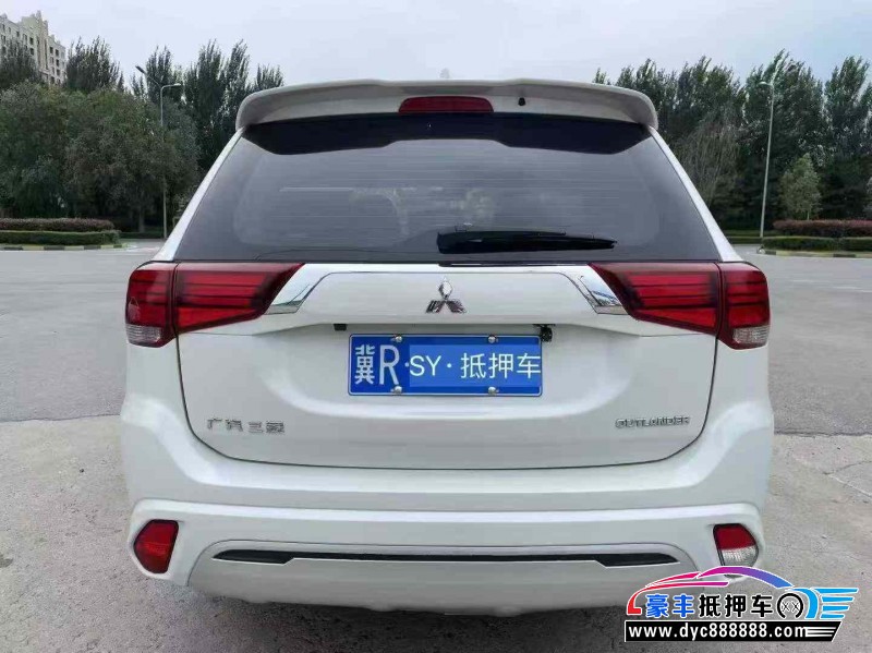 22年三菱欧蓝德轿车抵押车出售