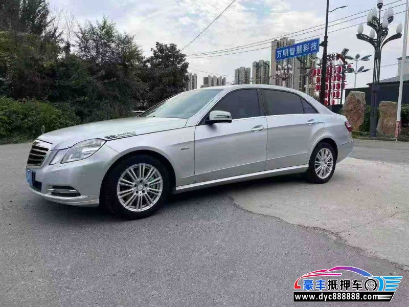 11年奔驰E轿车抵押车出售