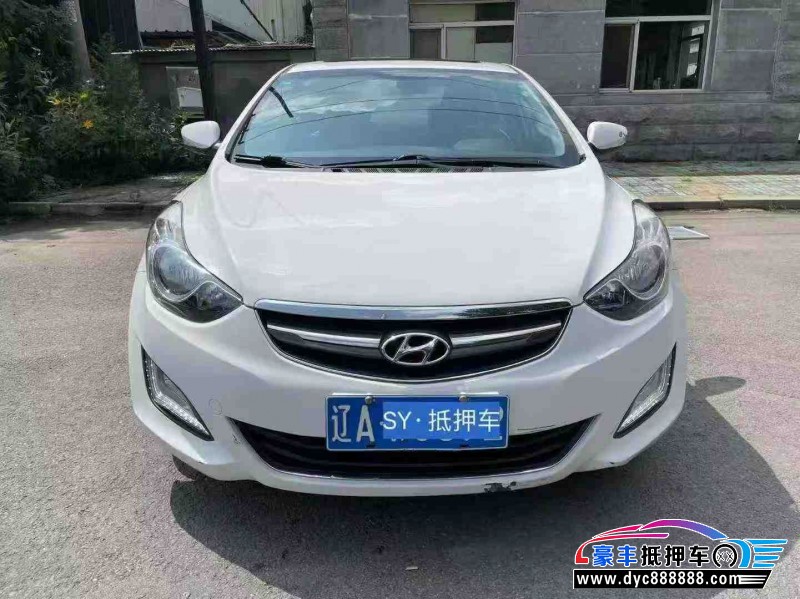 15年现代朗动轿车抵押车出售