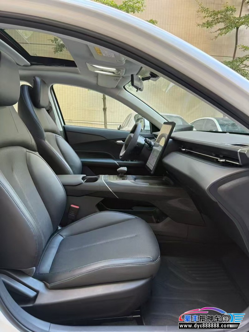 24年长安逸动轿车抵押车出售