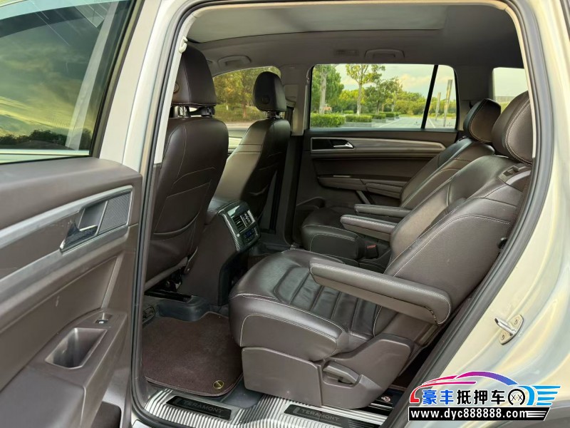 17年大众途昂SUV抵押车出售