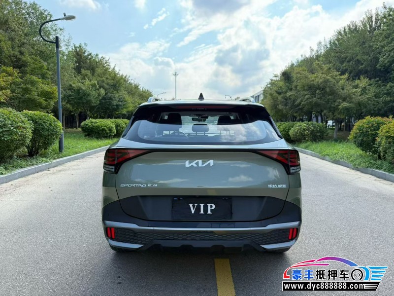 22年起亚狮铂拓界轿车抵押车出售