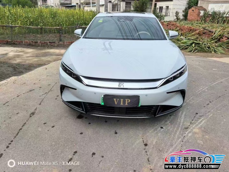 25年比亚迪汉轿车抵押车出售