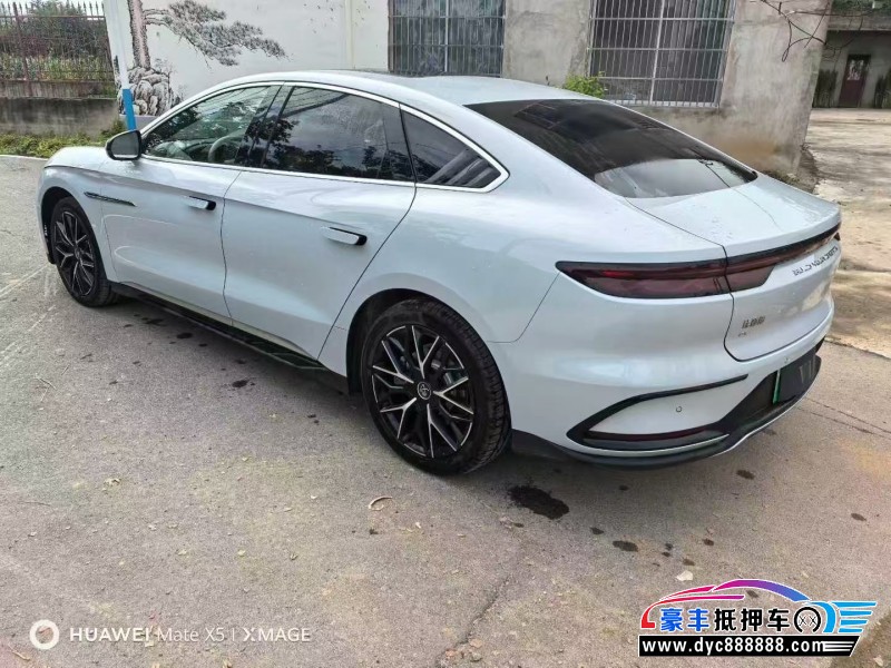 25年比亚迪汉轿车抵押车出售