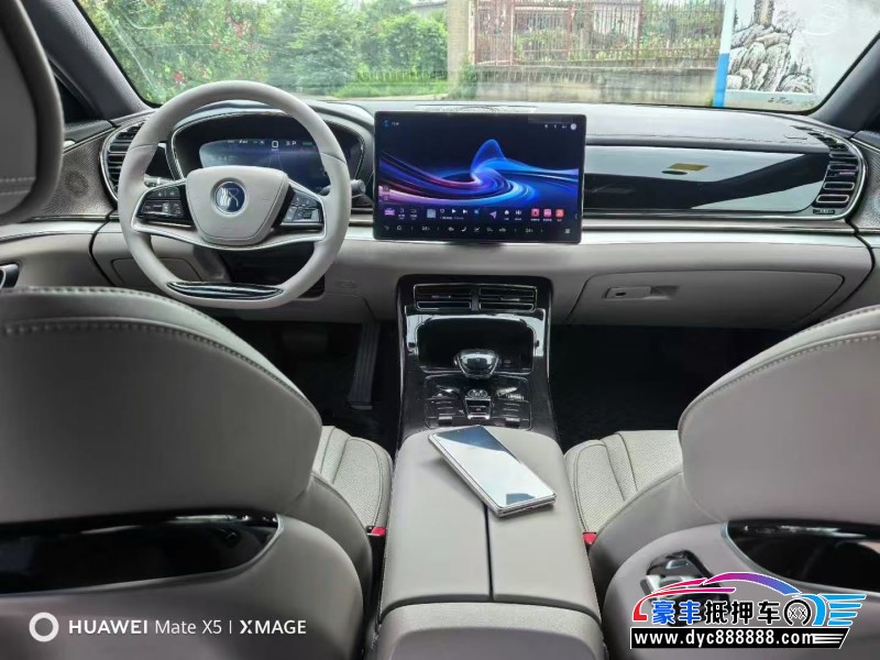 25年比亚迪汉轿车抵押车出售