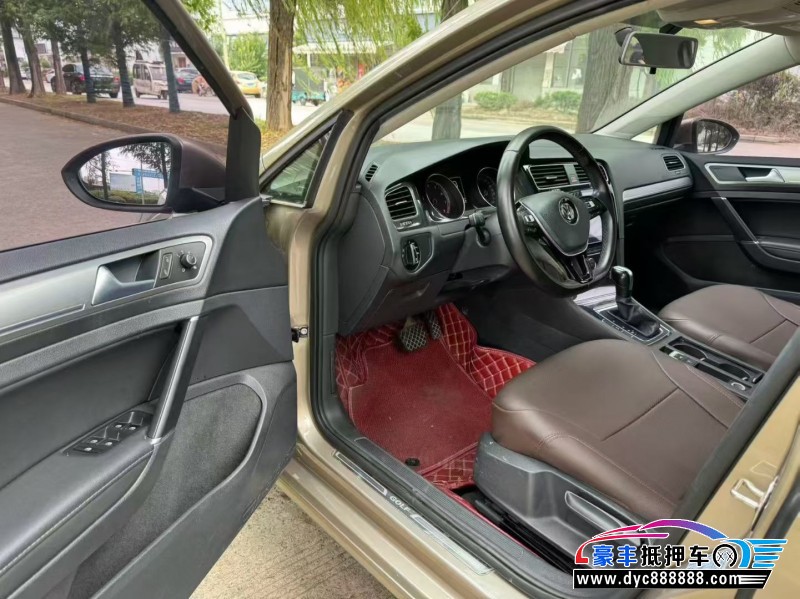 18年大众高尔夫轿车抵押车出售